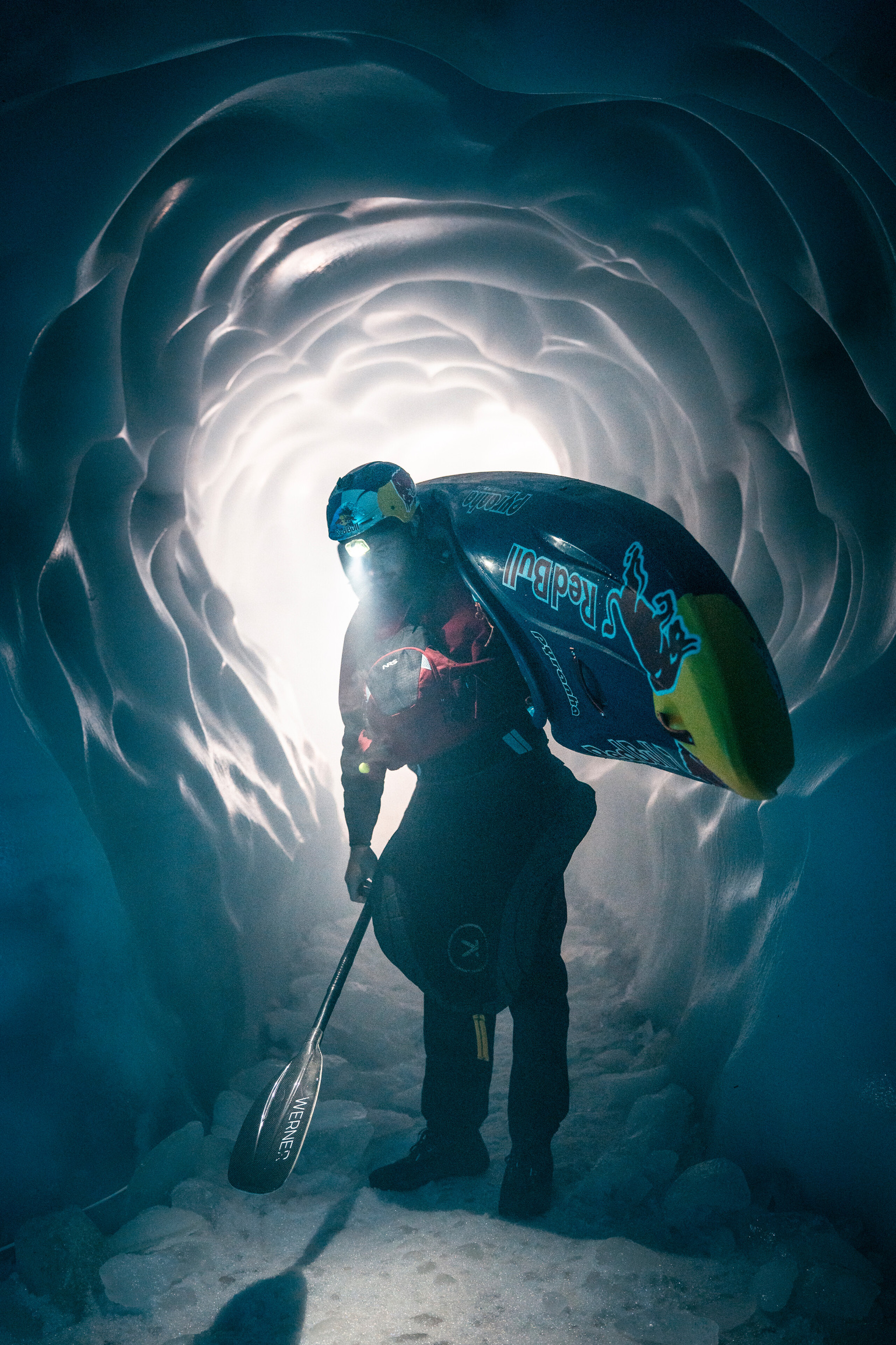 Red Bull Werbespot im Natureispalast